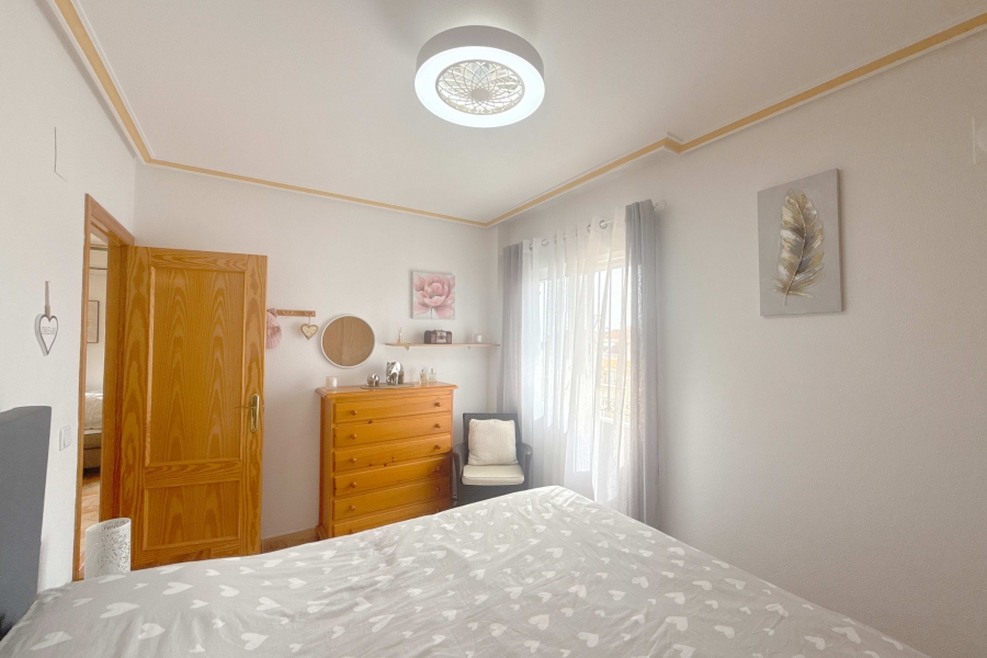 Re-Sale - Apartment - Orihuela Costa - La Regia