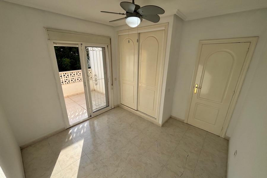 Re-Sale - Townhouse - Benijofar - Monte Azul
