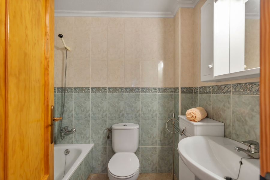 Re-Sale - Apartment - Torrevieja - Playa Los Naufragos