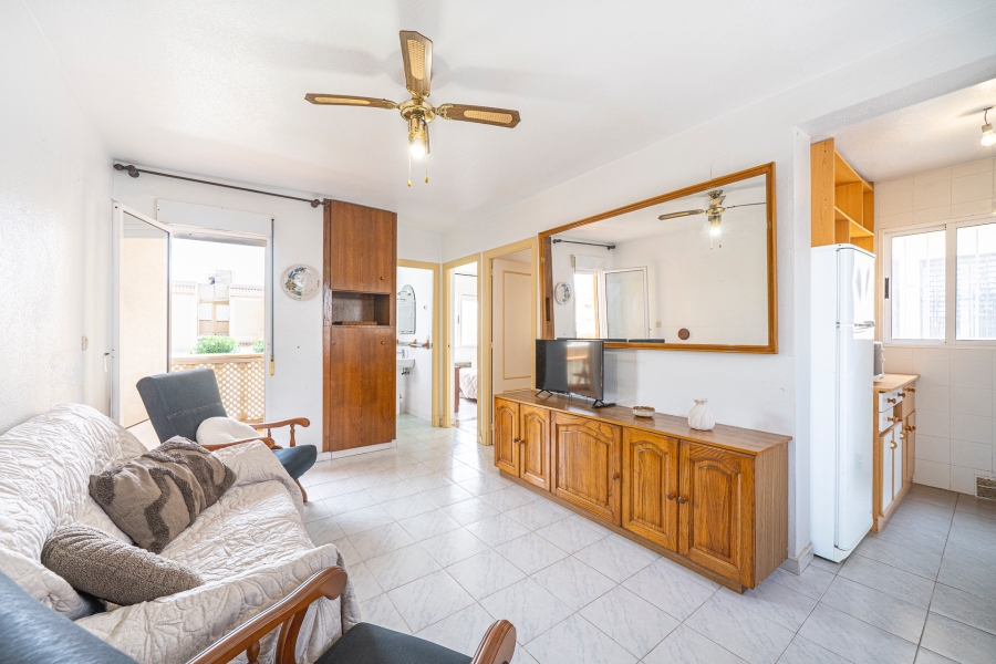 Re-Sale - Apartment - Torrevieja - Aguas Nuevas