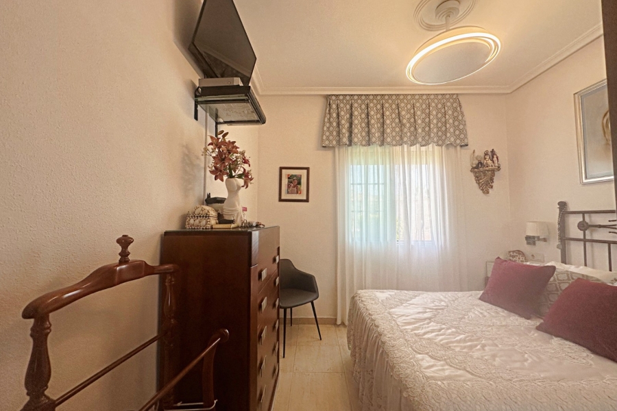 Re-Sale - Apartment - Torrevieja - Aguas Nuevas