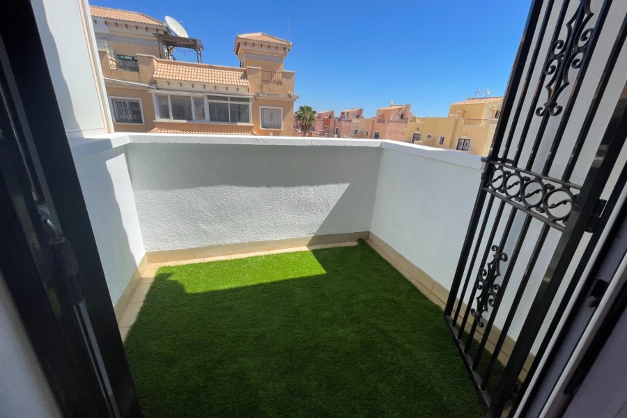 Re-Sale - Semi Detached Villa - Orihuela Costa - Villamartin