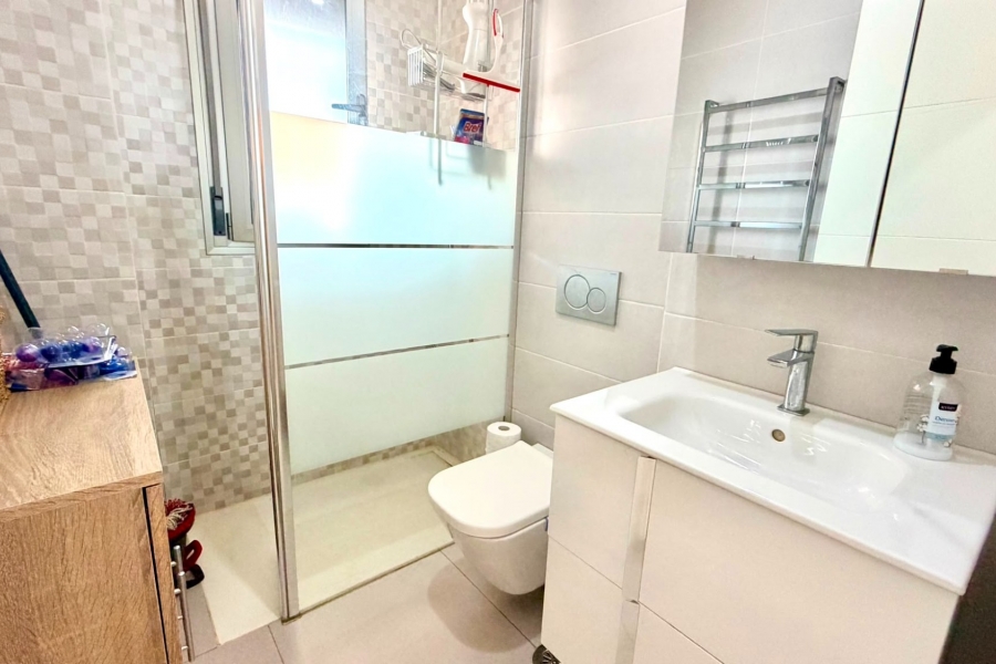 Re-Sale - Apartment - Orihuela Costa - La Zenia
