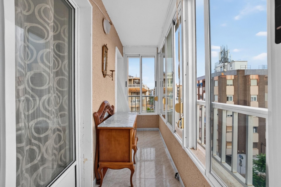 Re-Sale - Apartment - Torrevieja - Torrevieja - Centre
