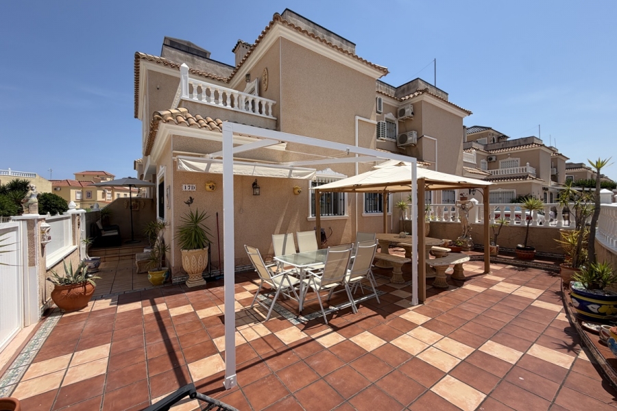 Re-Sale - Quad Villa - Orihuela Costa - La Zenia