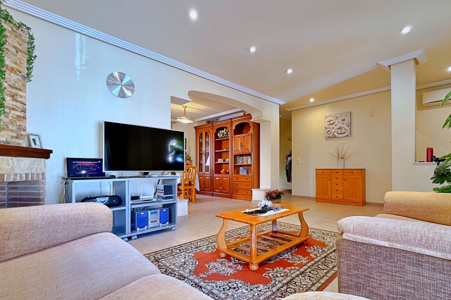 Re-Sale - Detached Villa - Orihuela Costa - Punta Prima