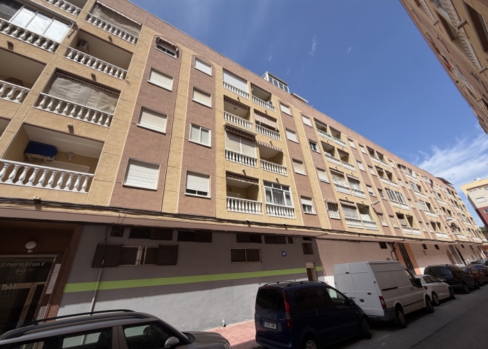 Re-Sale - Apartment - Torrevieja - Torrevieja - Centre