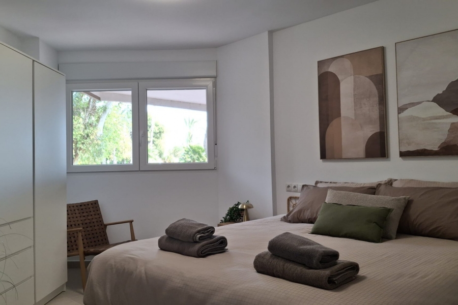 Re-Sale - Apartment - Torrevieja - Playa Acequion