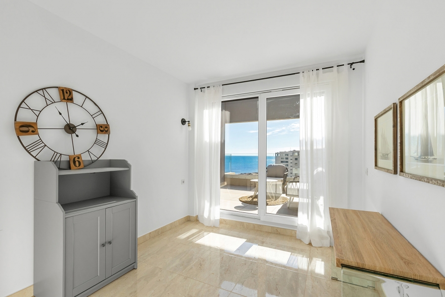 Re-Sale - Apartment - Orihuela Costa - Punta Prima