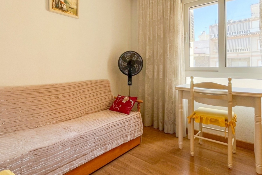 Re-Sale - Apartment - Torrevieja - Playa Acequion