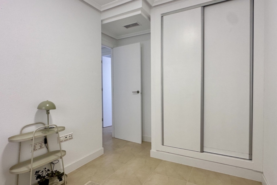 Re-Sale - Apartment - Torrevieja - Torrevieja - Centre