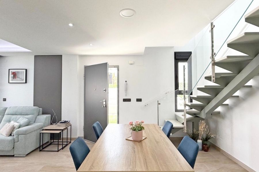 Re-Sale - Detached Villa - Orihuela Costa - Villamartin