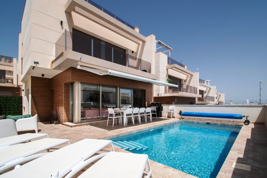 Re-Sale - Detached Villa - Orihuela Costa - Villamartin
