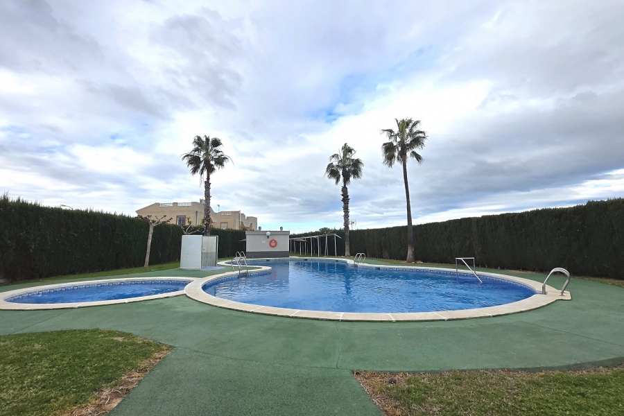 Re-Sale - Apartment - Torrevieja - El Chaparral
