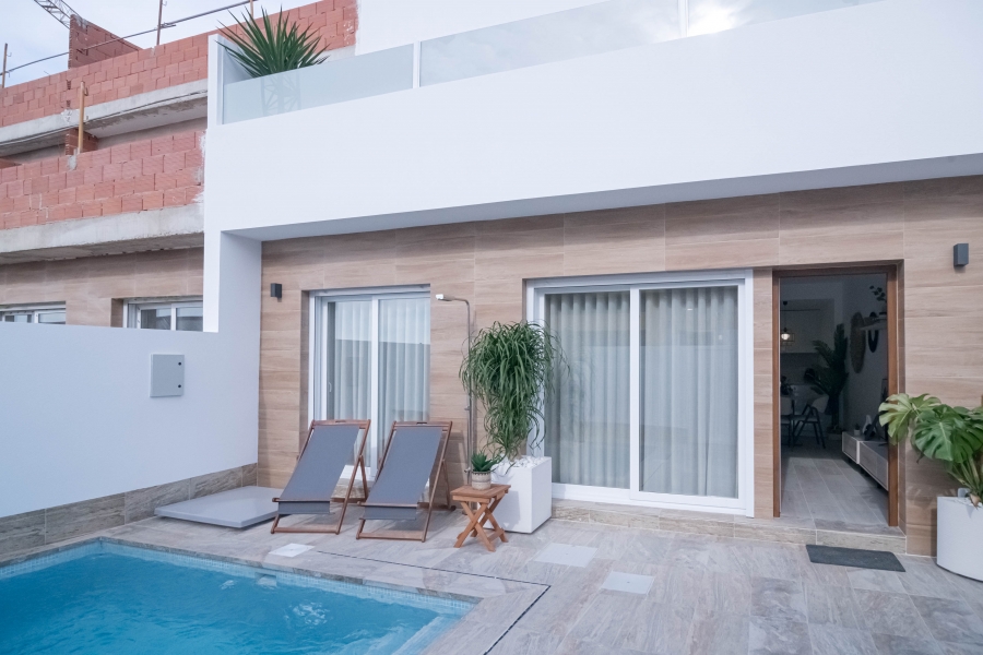 New - Townhouse - Jerónimo y Avileses