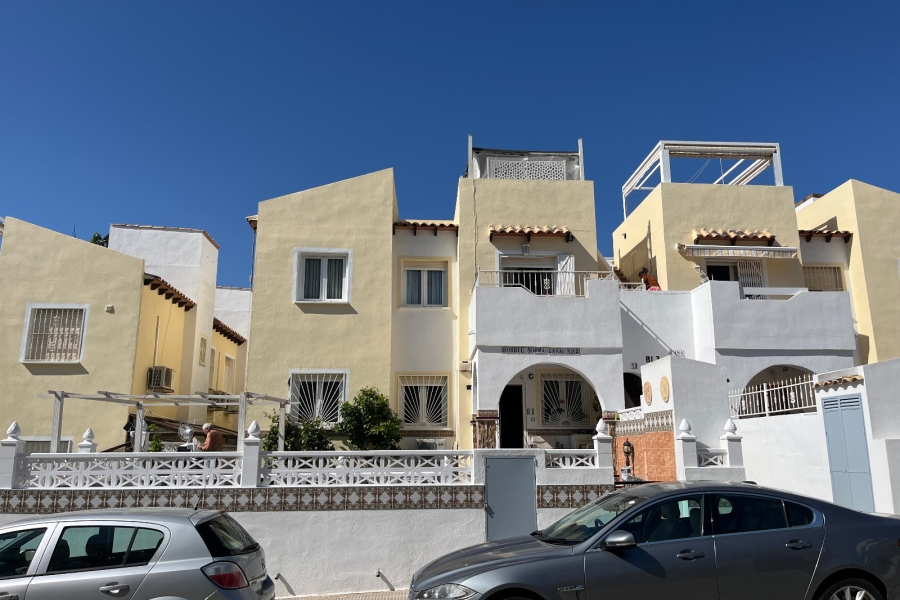Re-Sale - Apartment - Orihuela Costa - Villamartin