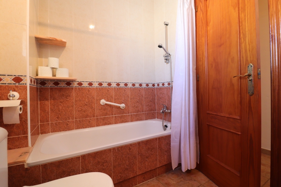 Re-Sale - Detached Villa - San Miguel de Salinas - Lake View Mansions