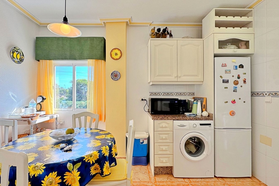 Re-Sale - Apartment - Orihuela Costa - La Zenia