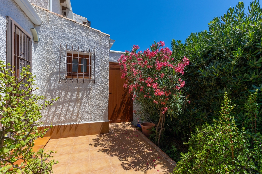 Re-Sale - Detached Villa - Orihuela Costa - Punta Prima