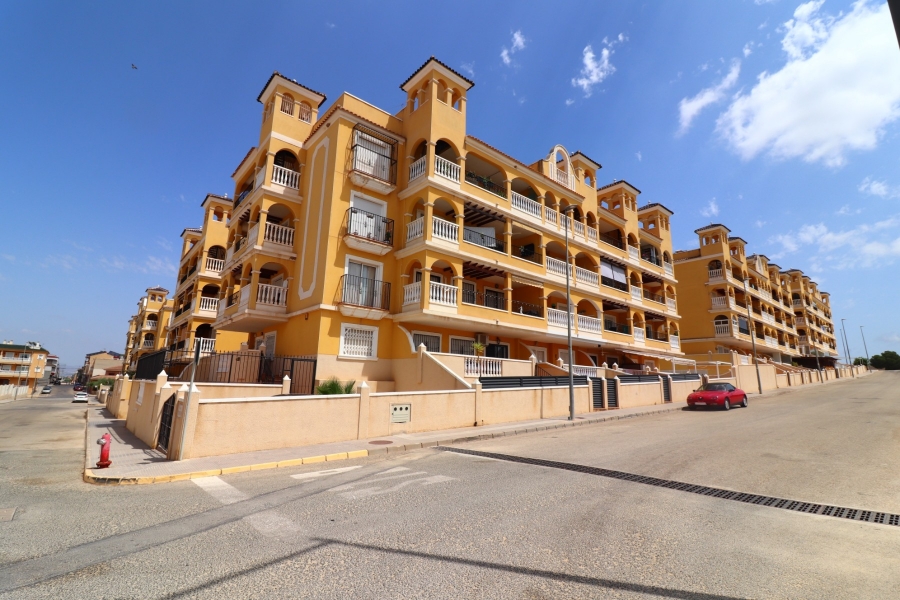 Re-Sale - Apartment - Algorfa - Algorfa - Village