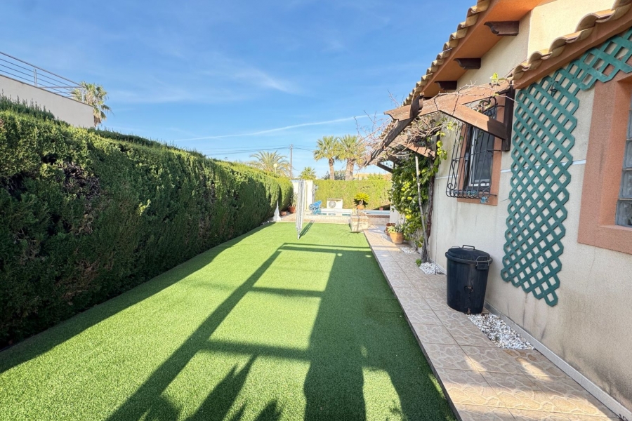 Re-Sale - Detached Villa - Orihuela Costa - Cabo Roig