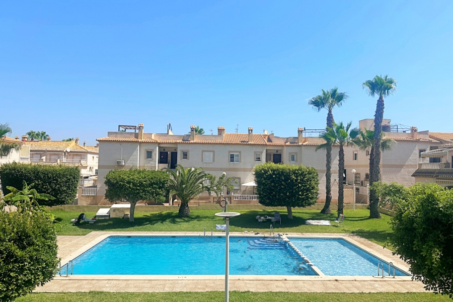 Re-Sale - Apartment - Torrevieja - Aguas Nuevas