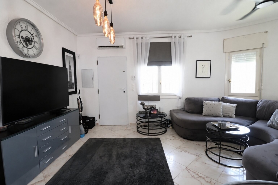 Re-Sale - Detached Villa - Orihuela Costa - Villamartin