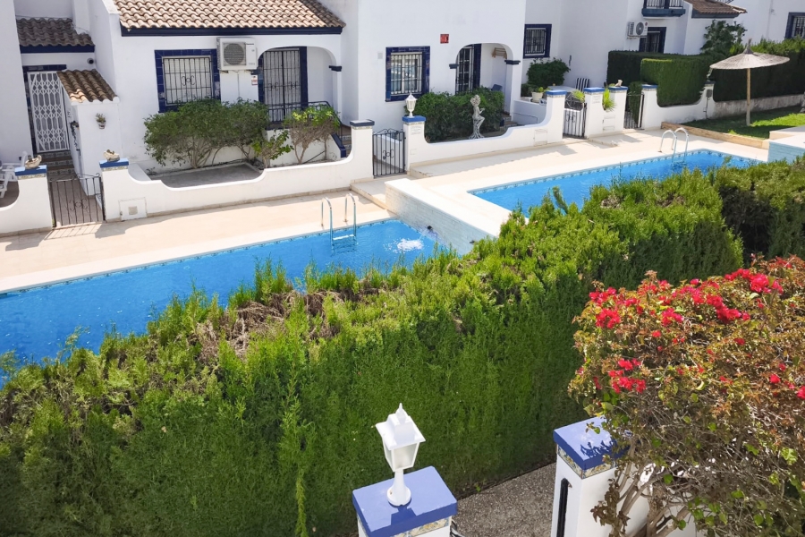 Re-Sale - Bungalow - Orihuela Costa - Villamartin