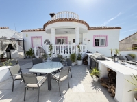 Re-Sale - Detached Villa - San Miguel de Salinas - Lake View Mansions