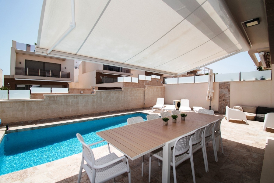 Re-Sale - Detached Villa - Orihuela Costa - Villamartin