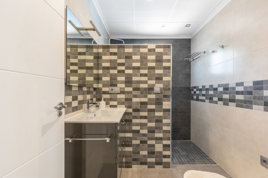 Re-Sale - Detached Villa - Orihuela Costa - Punta Prima