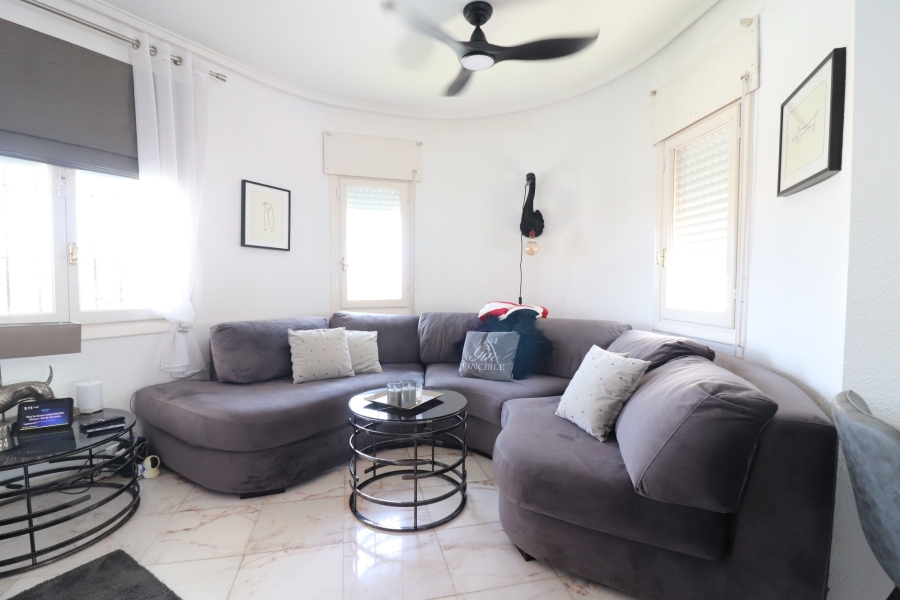 Re-Sale - Detached Villa - Orihuela Costa - Villamartin