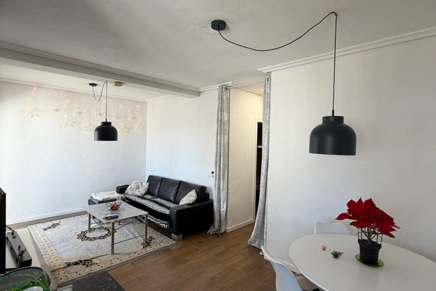 Re-Sale - Apartment - Orihuela Costa - Punta Prima