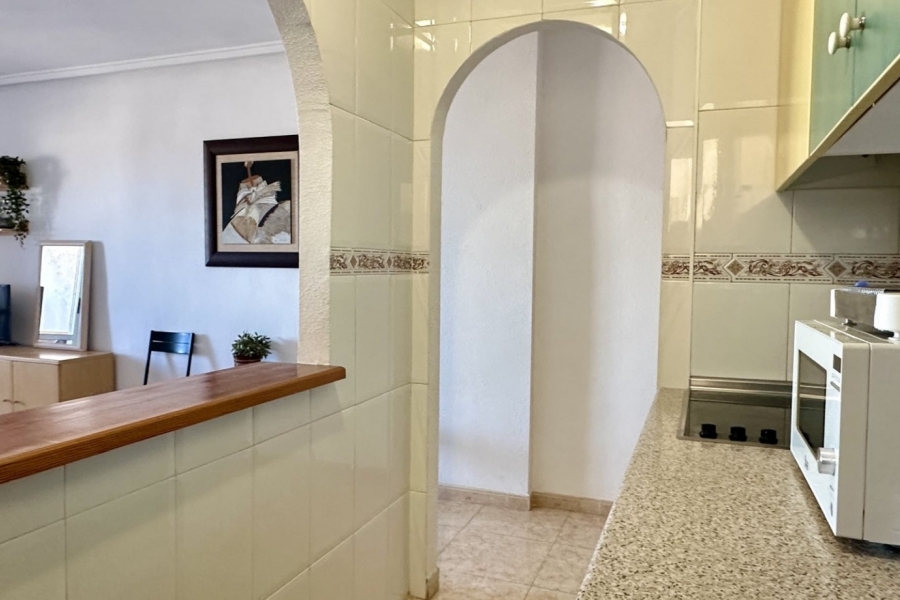 Re-Sale - Apartment - Torrevieja - Torrevieja - Centre