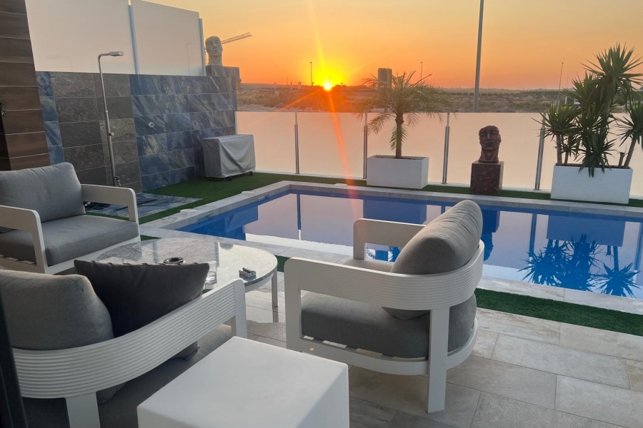 Re-Sale - Detached Villa - Los Montesinos - Entre Naranjos / Vistabella Golf