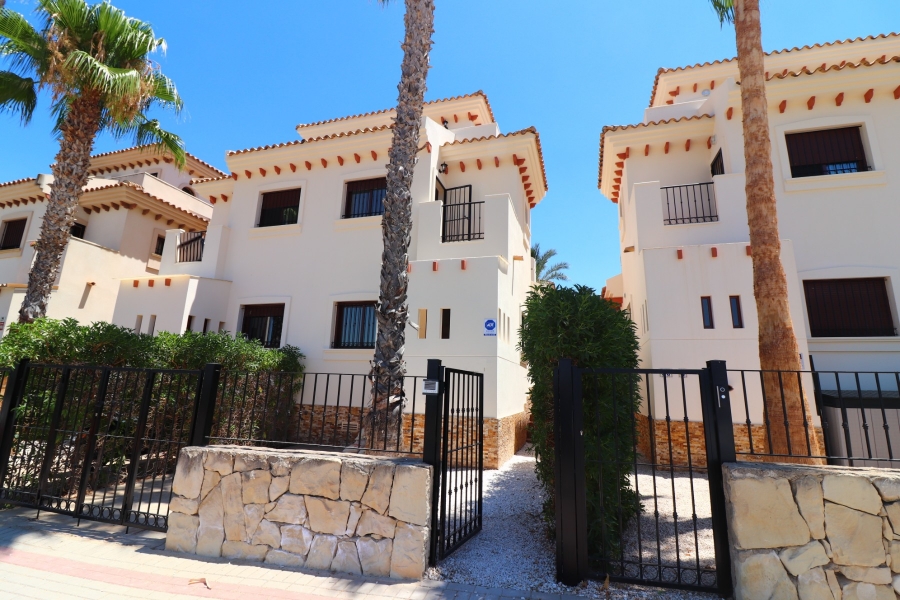 Re-Sale - Semi Detached Villa - Algorfa - La Finca Golf Resort