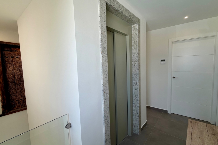 Re-Sale - Detached Villa - La Marina - La Marina - Urbanization