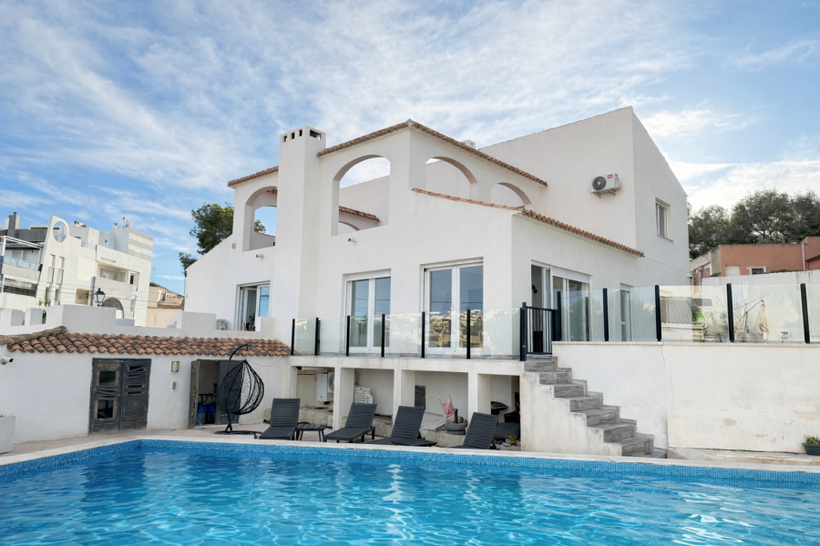 Re-Sale - Detached Villa - Orihuela Costa - Villamartin