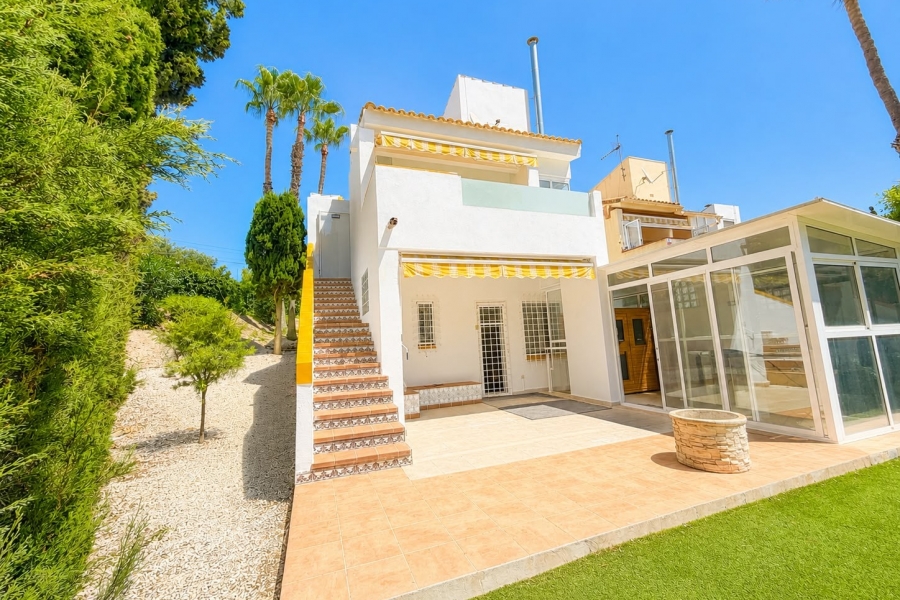 Re-Sale - Detached Villa - Orihuela Costa - Villamartin