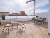 New - Townhouse - Jerónimo y Avileses