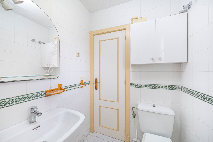 Re-Sale - Apartment - Torrevieja - Aguas Nuevas