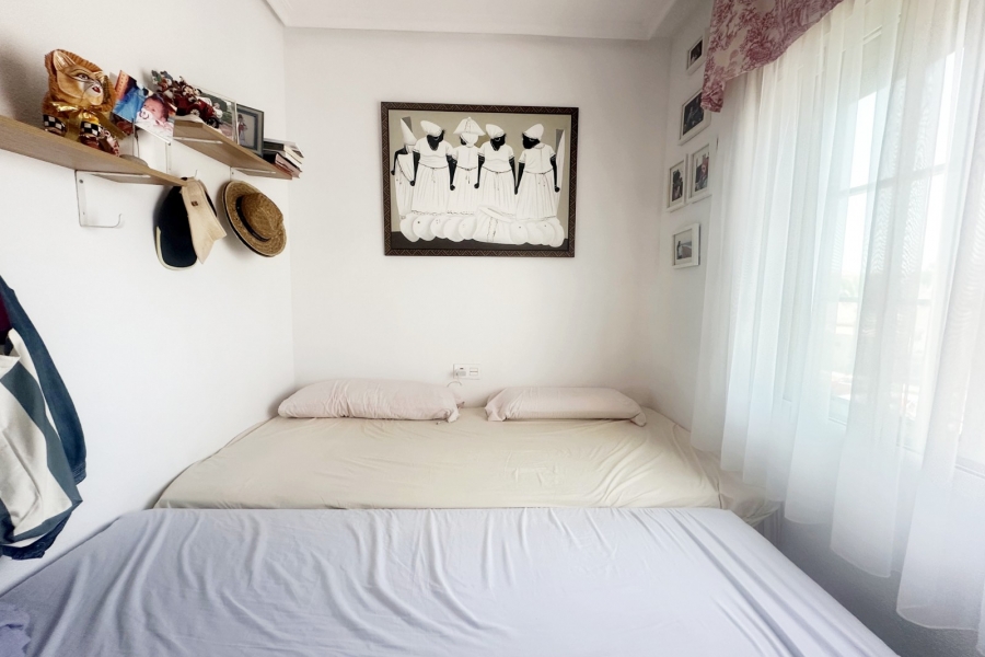 Re-Sale - Apartment - Torrevieja - Aguas Nuevas