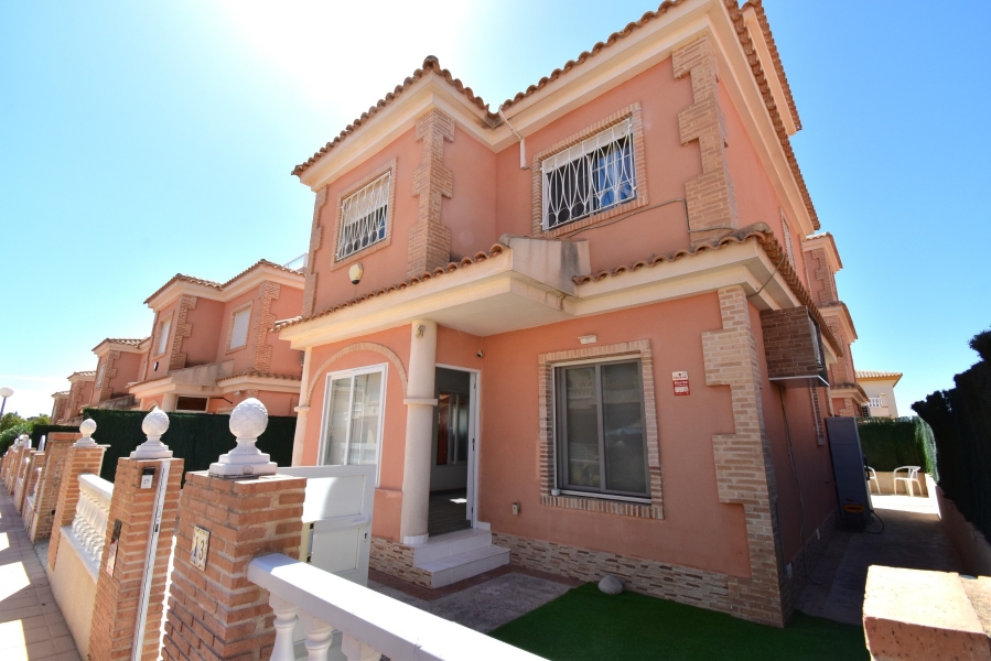 Re-Sale - Detached Villa - Orihuela Costa - Playa Flamenca