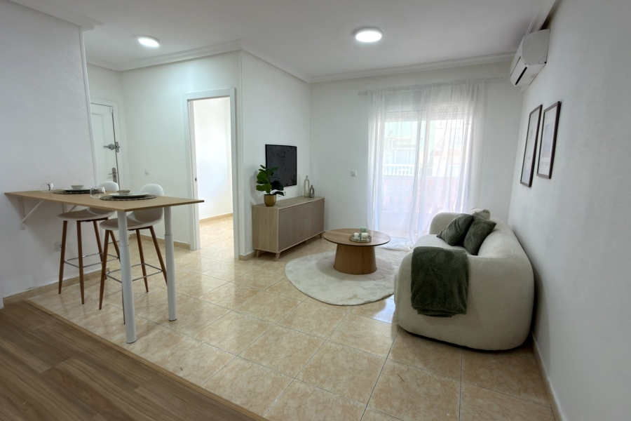 Re-Sale - Apartment - Torrevieja - Torrevieja - Centre