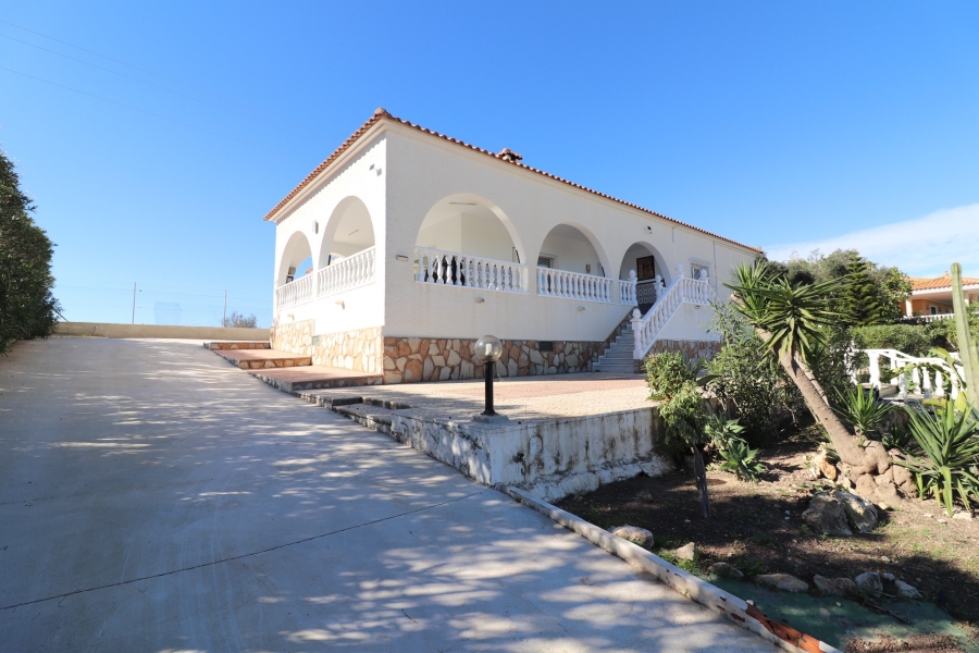 Re-Sale - Detached Villa - Algorfa - Lomas de La Juliana