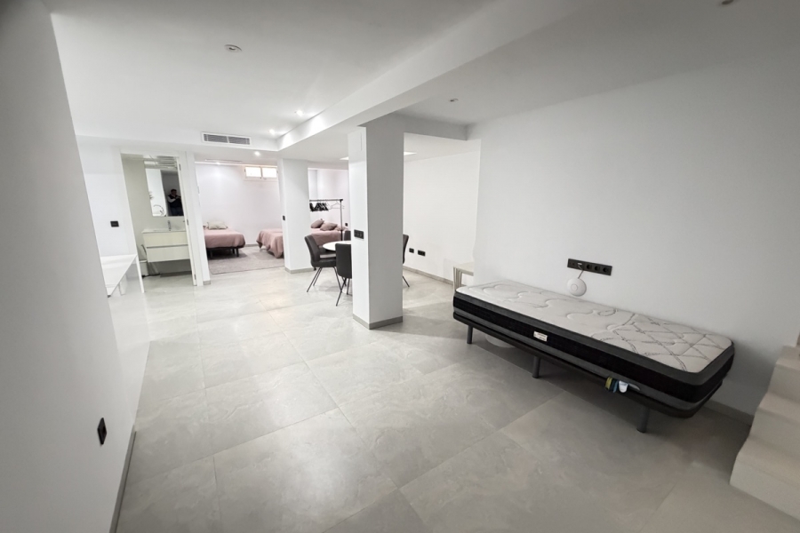 Re-Sale - Detached Villa - Orihuela Costa - Villamartin