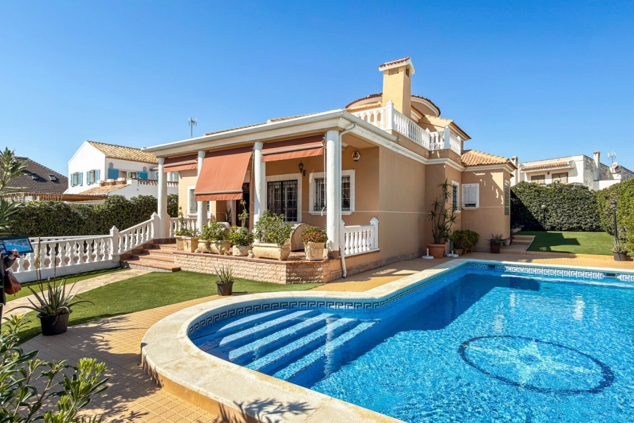 Re-Sale - Detached Villa - Torrevieja - Torrelamata - La Mata