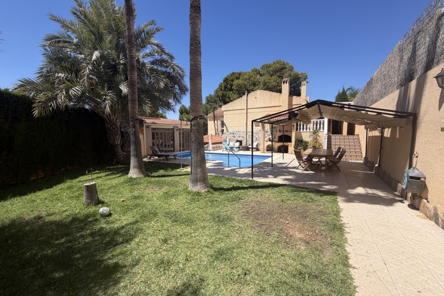 Re-Sale - Detached Villa - Torrevieja - Los Balcones