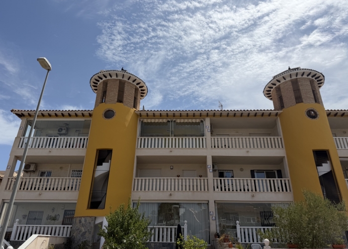 Re-Sale - Apartment - Orihuela Costa - Villamartin