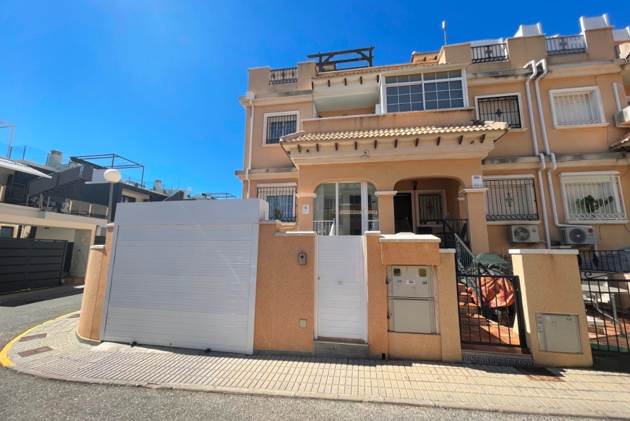 Re-Sale - Semi Detached Villa - Orihuela Costa - Villamartin